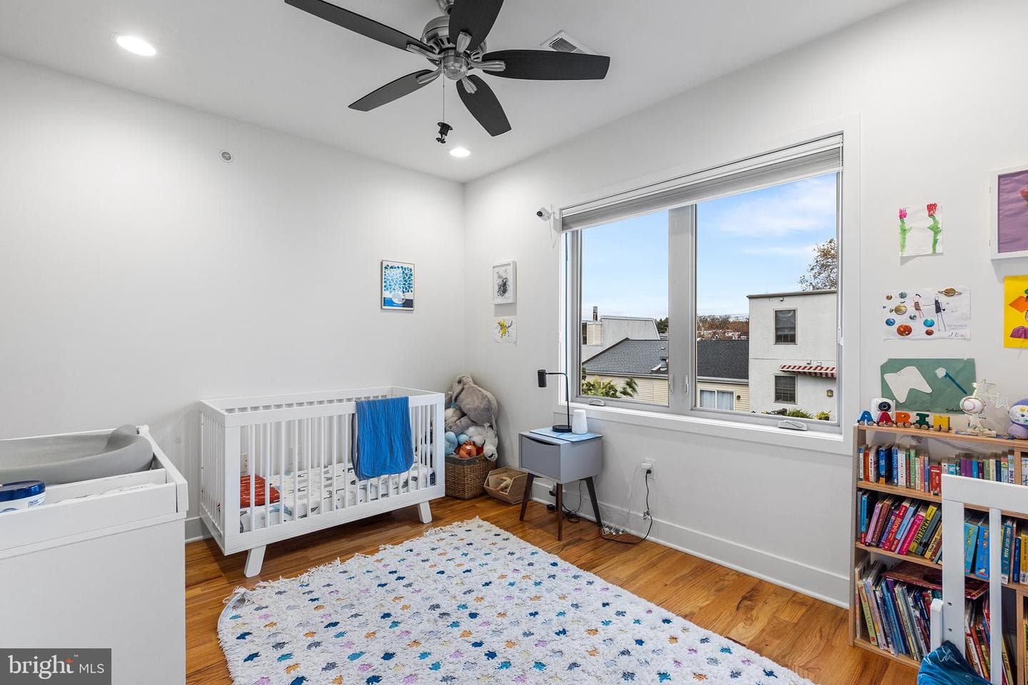 1323 Crease Street photo 27