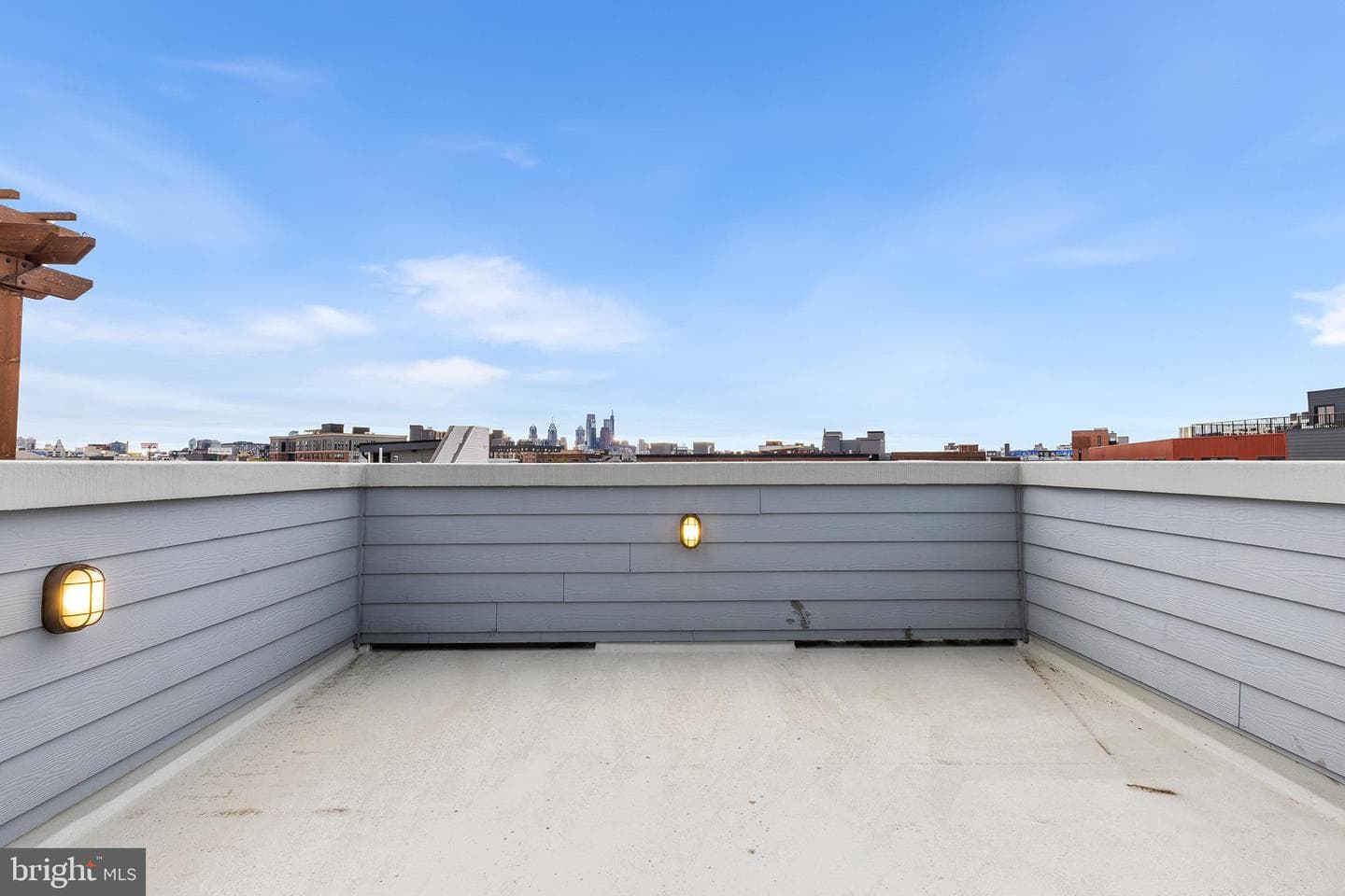 1323 Crease Street photo 29
