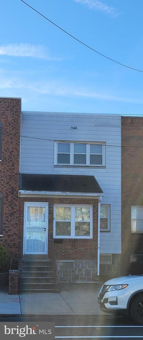 1022 W Oregon Avenue, Philadelphia