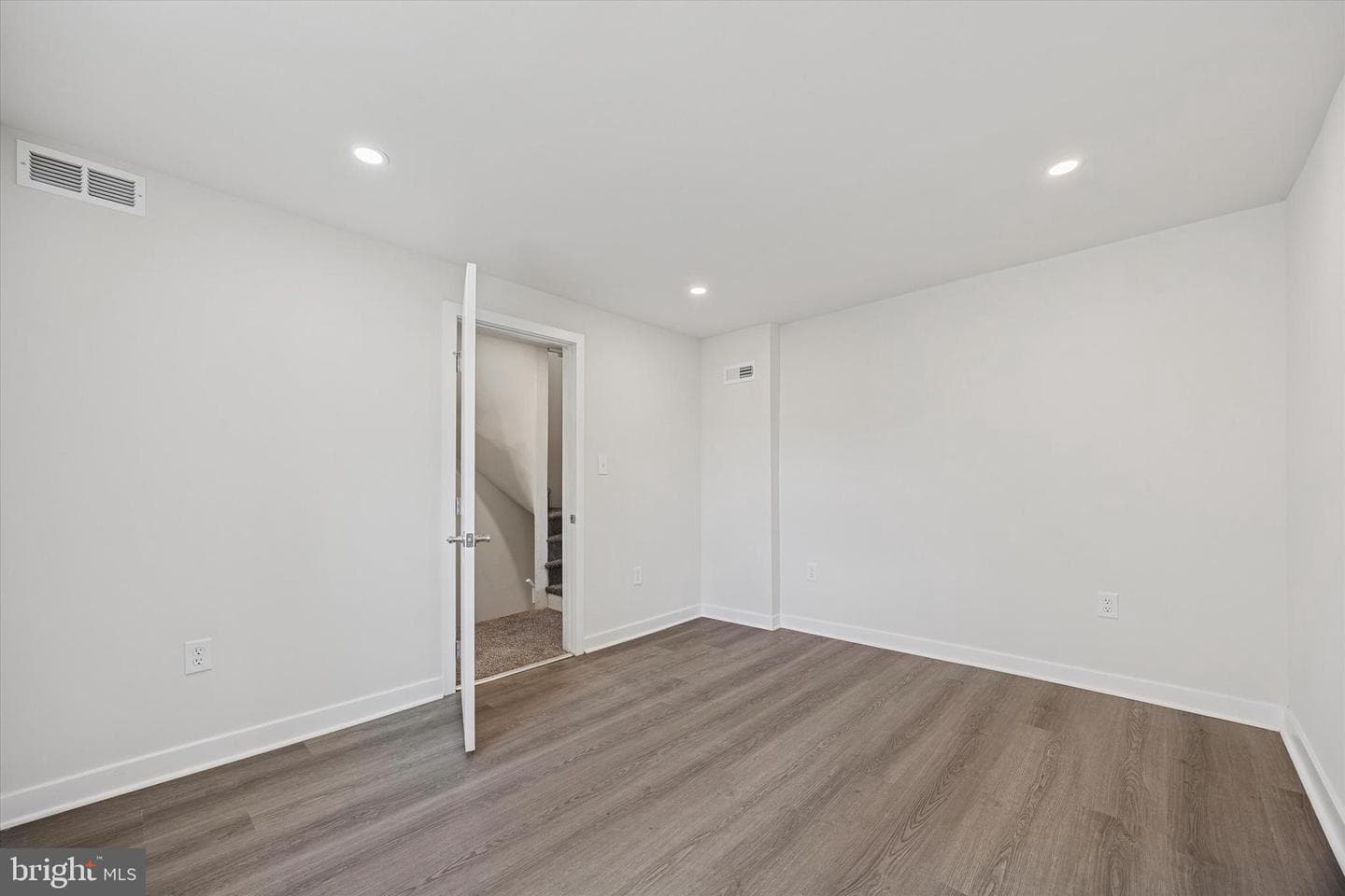 4666 Canton Street photo 18