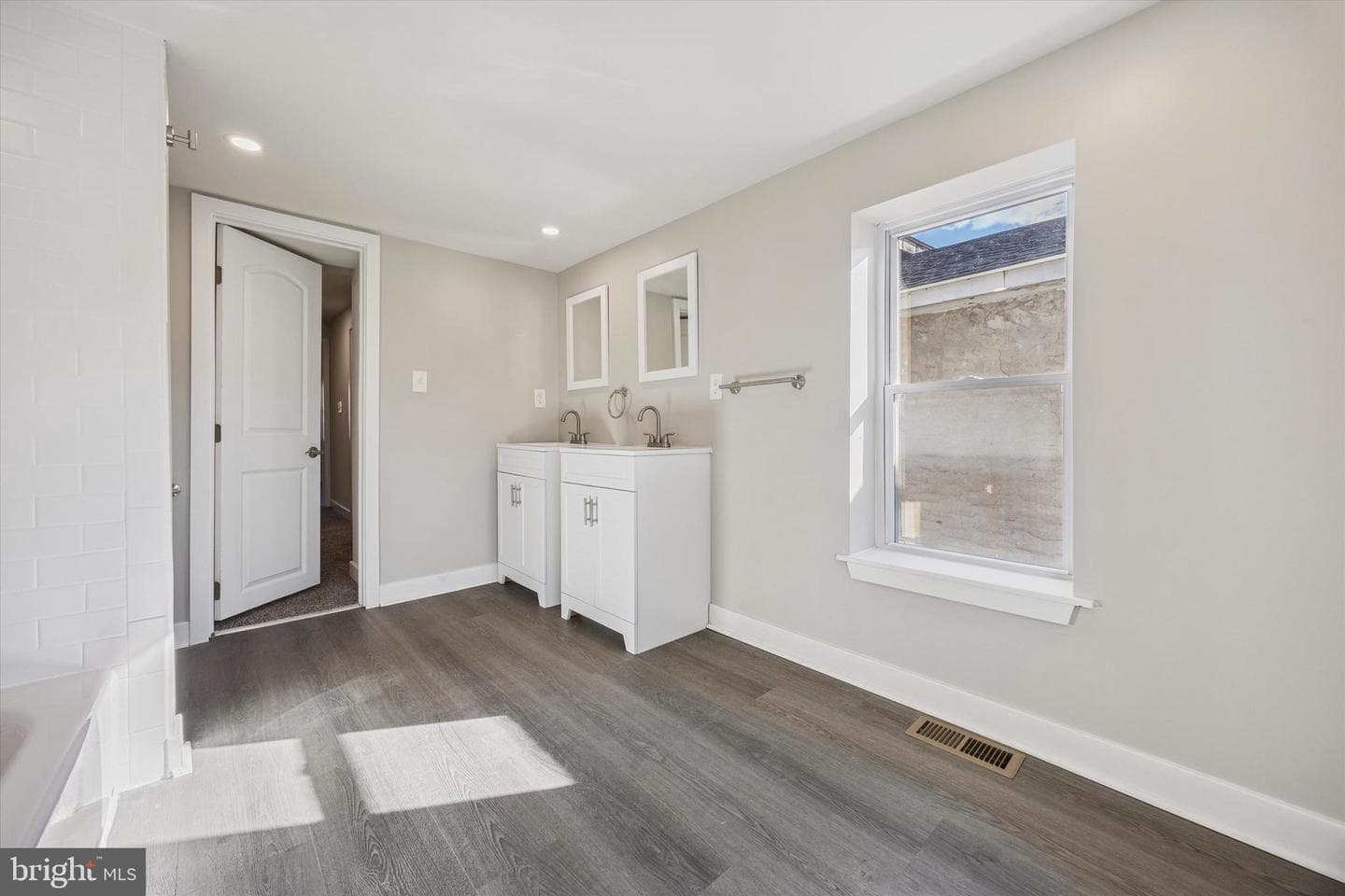 4666 Canton Street photo 23
