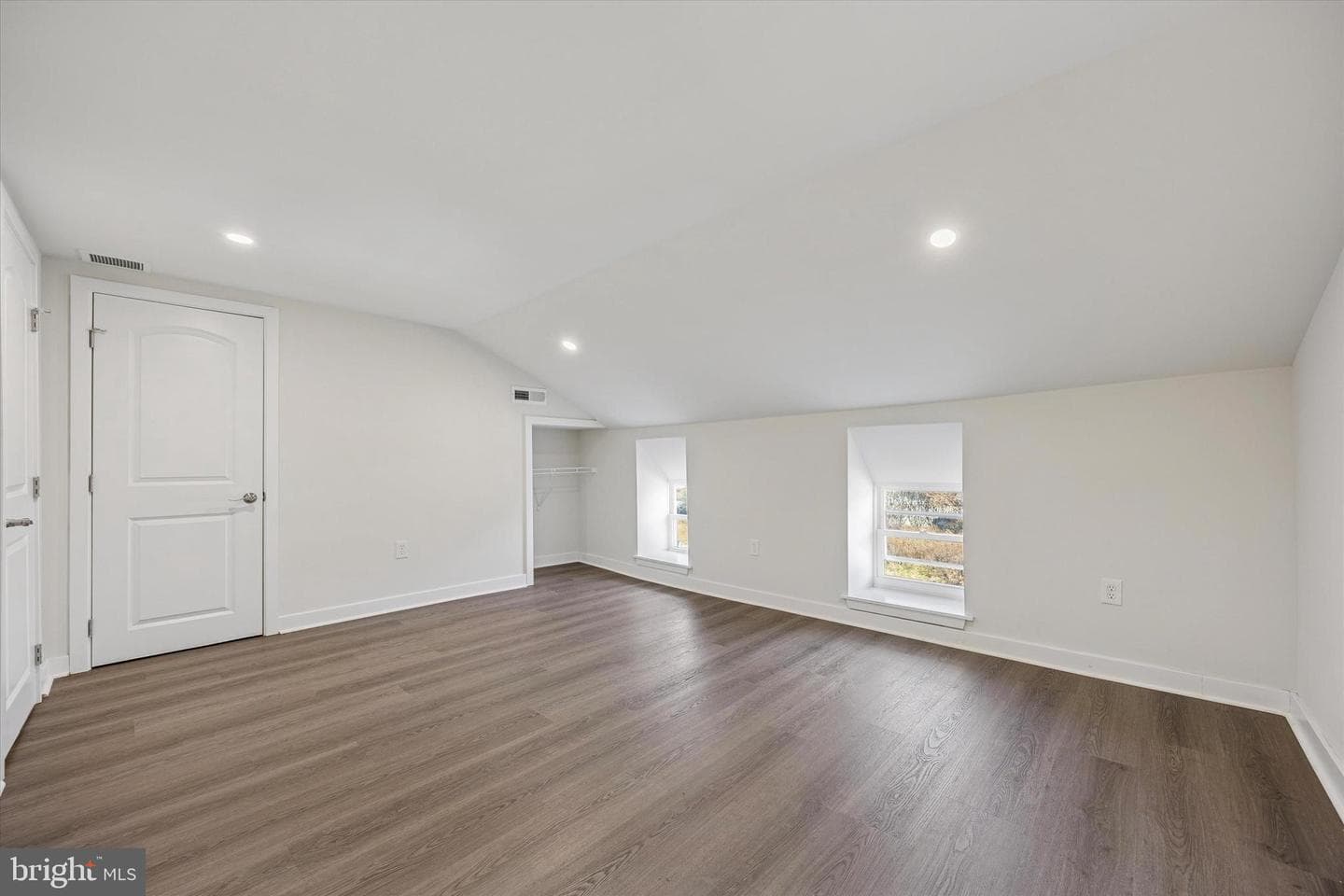 4666 Canton Street photo 27