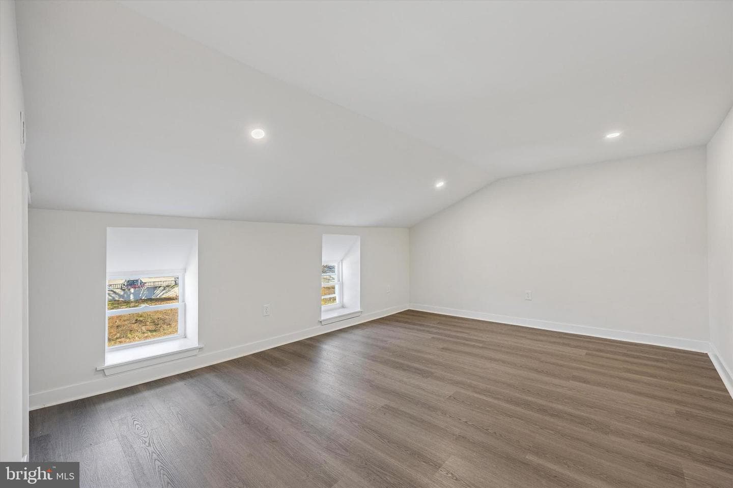 4666 Canton Street photo 28