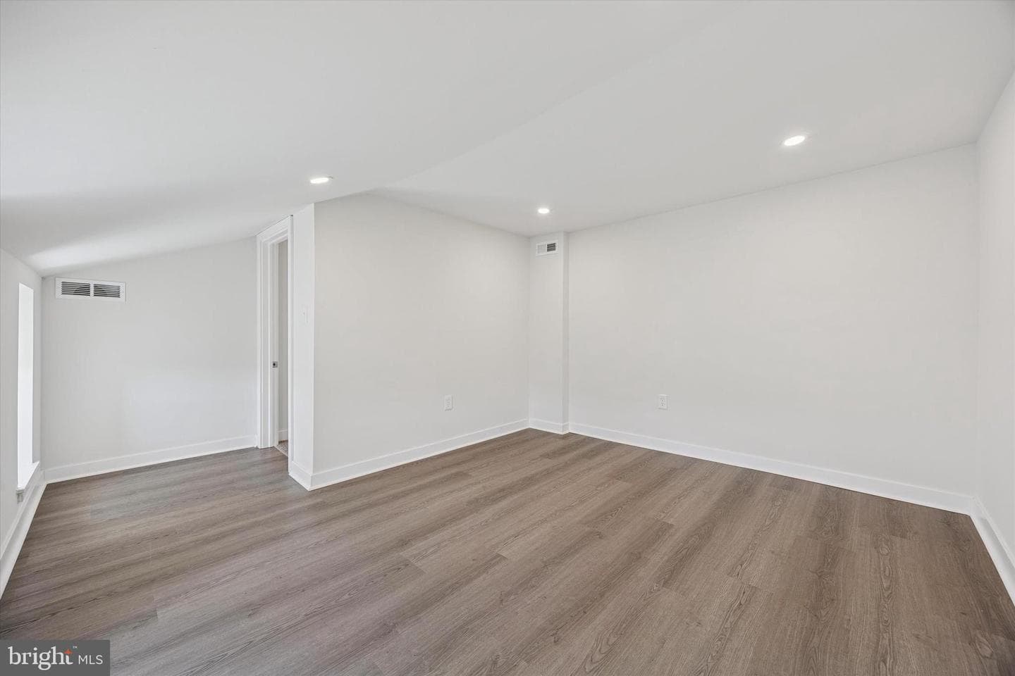 4666 Canton Street photo 31