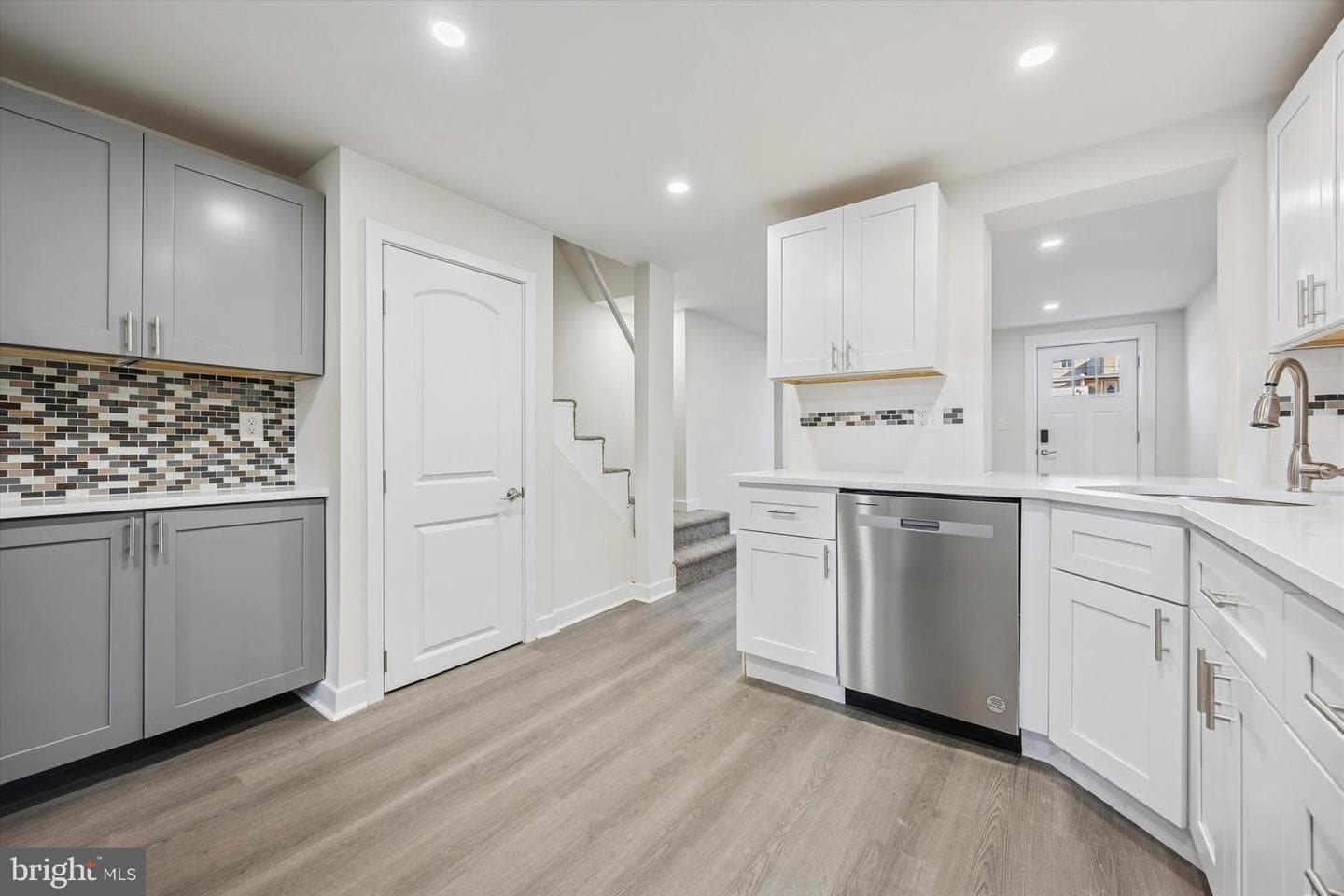 4666 Canton Street photo 8