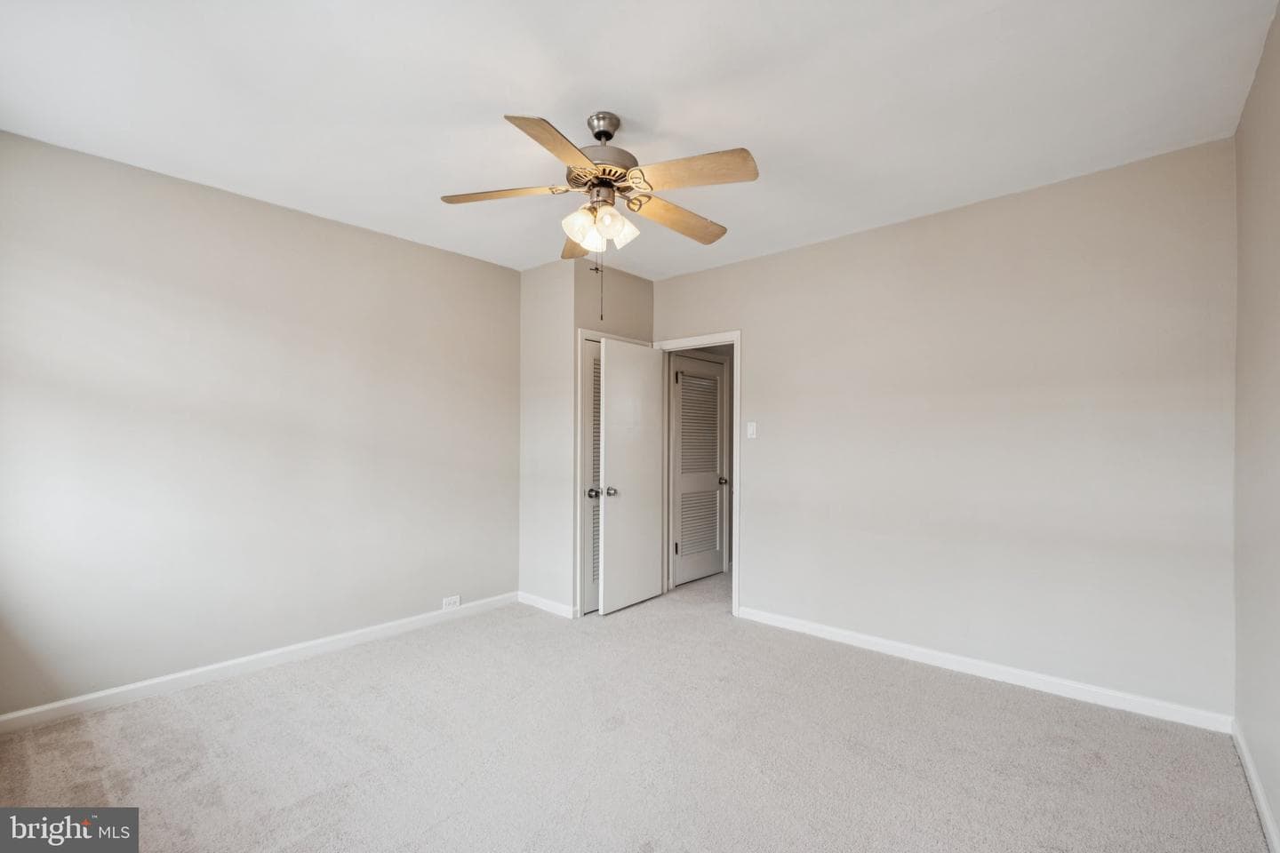 2041 S Bancroft Street photo 21