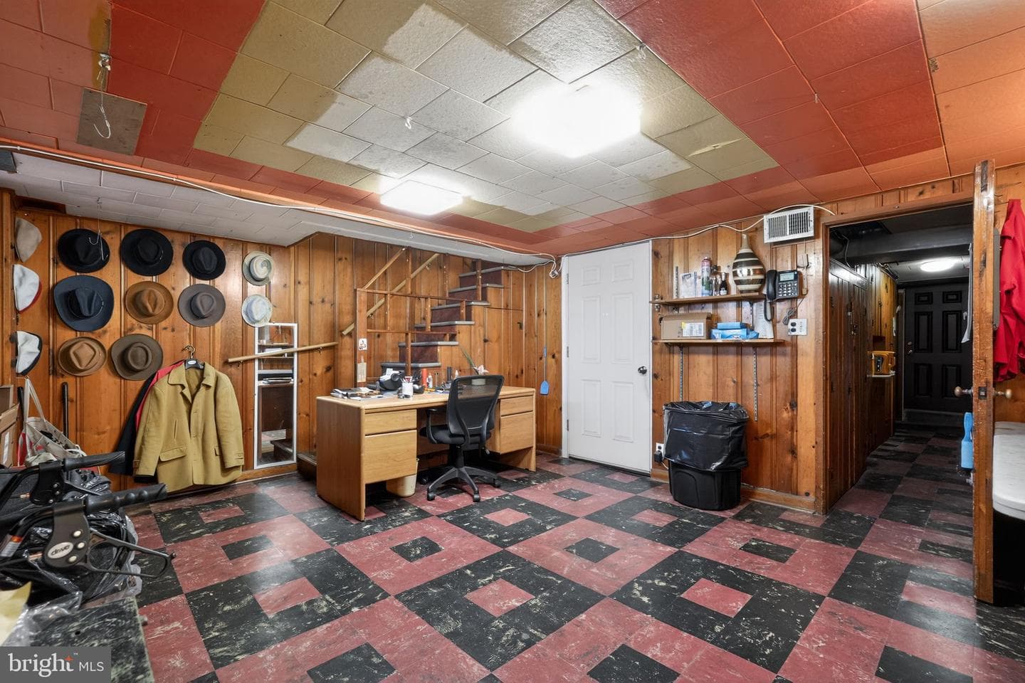 8238 Forrest Avenue photo 24