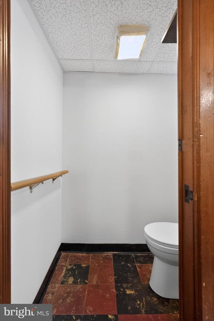 8238 Forrest Avenue photo 28