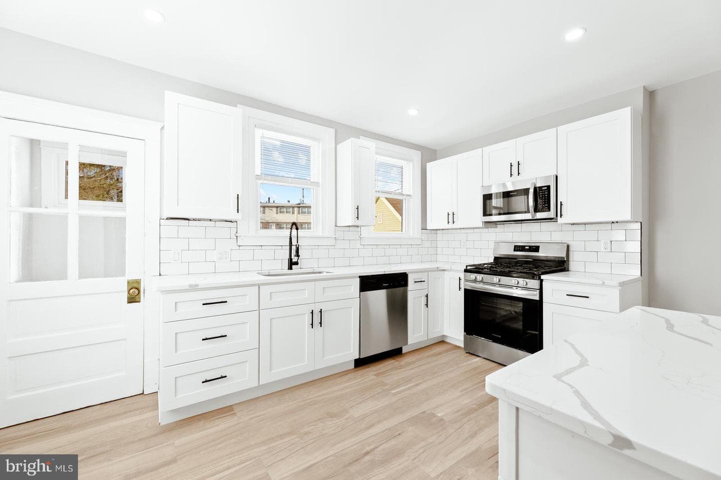 14030 Dana Avenue photo 11