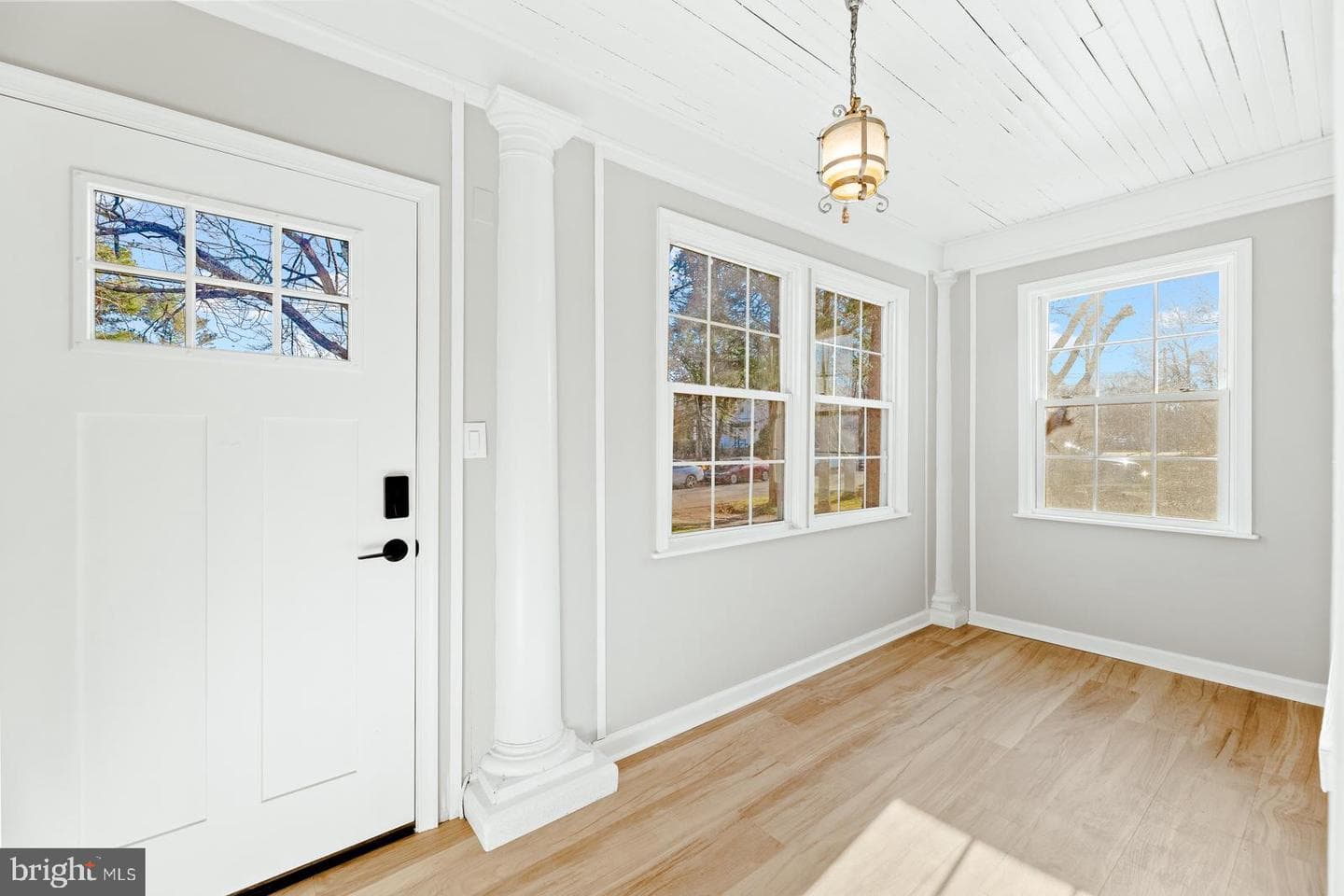 14030 Dana Avenue photo 4