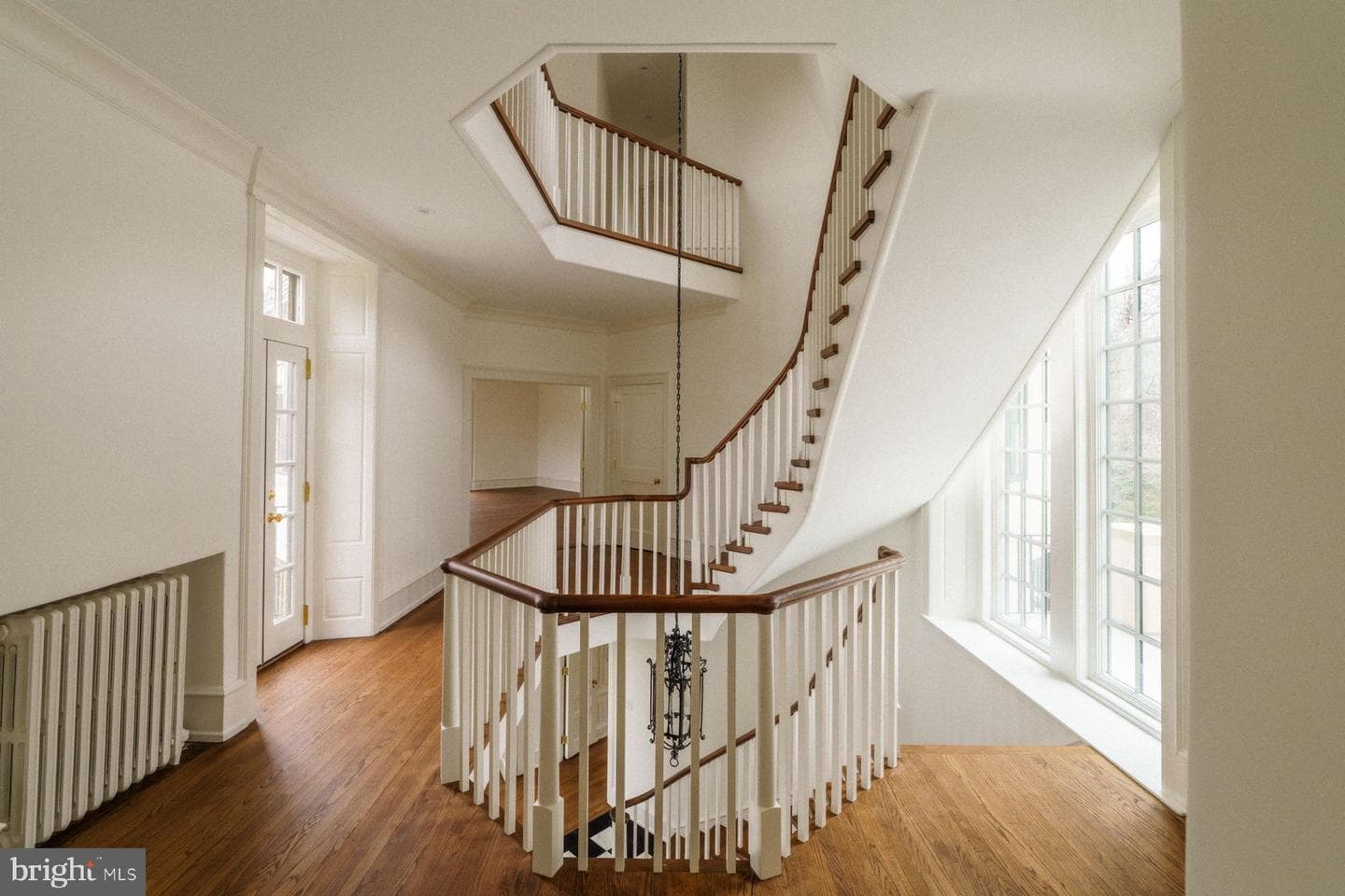 422 W Chestnut Hill Avenue photo 15