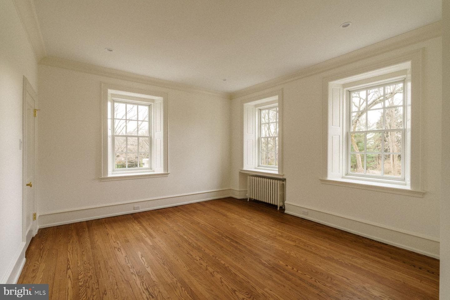 422 W Chestnut Hill Avenue photo 21