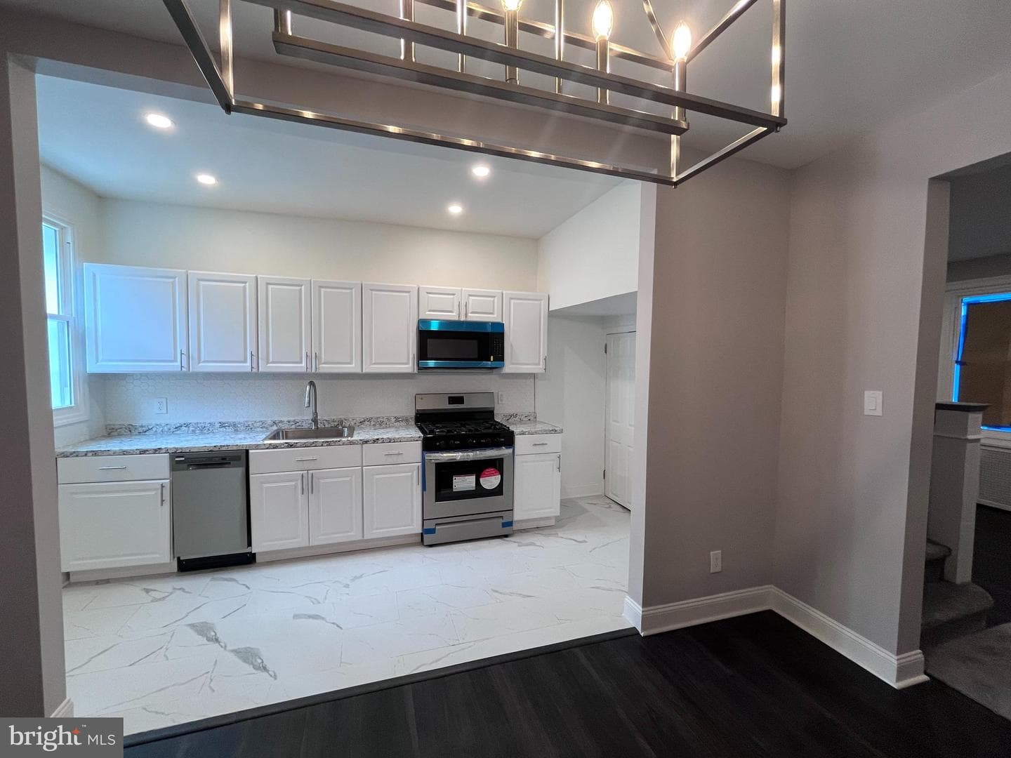 2952 N Judson Street photo 13