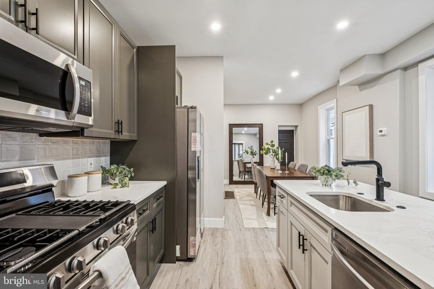 333 W Hansberry photo 6