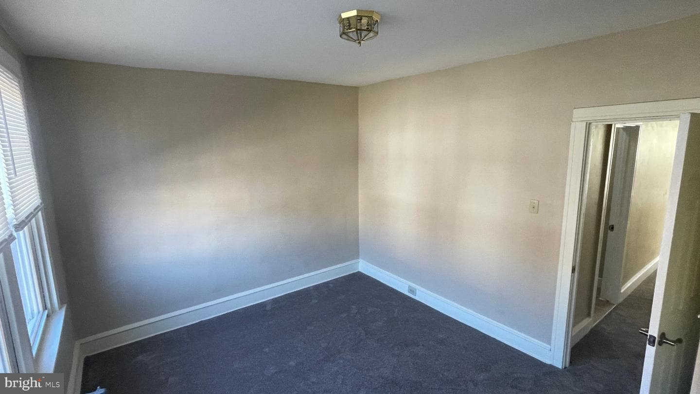 2084 Carver Street photo 15