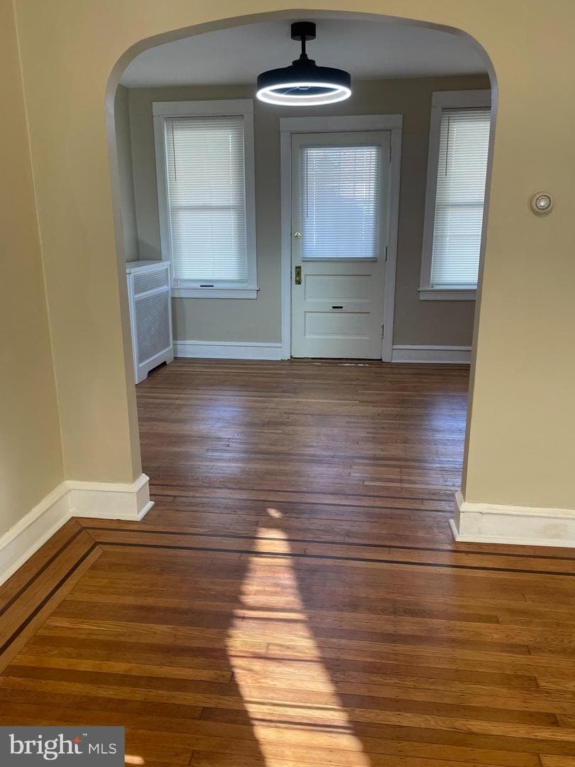 2084 Carver Street photo 4