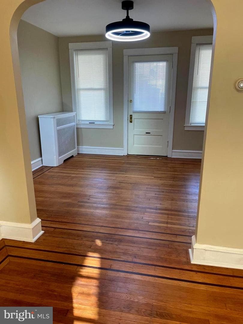 2084 Carver Street photo 9
