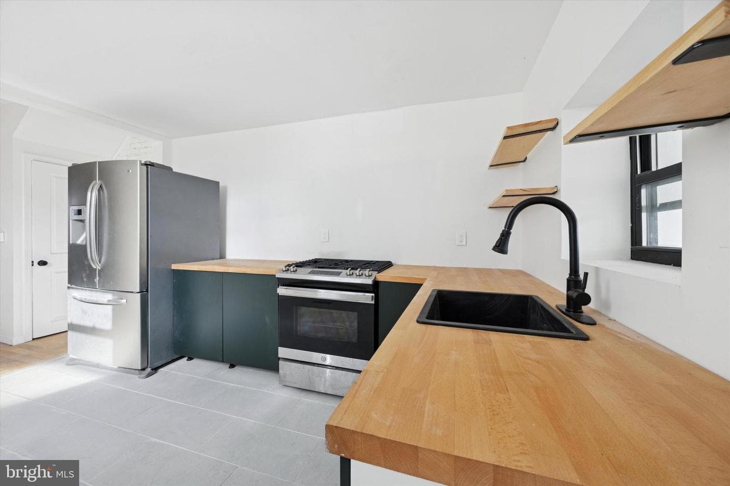 1253 S 32nd Street photo 11