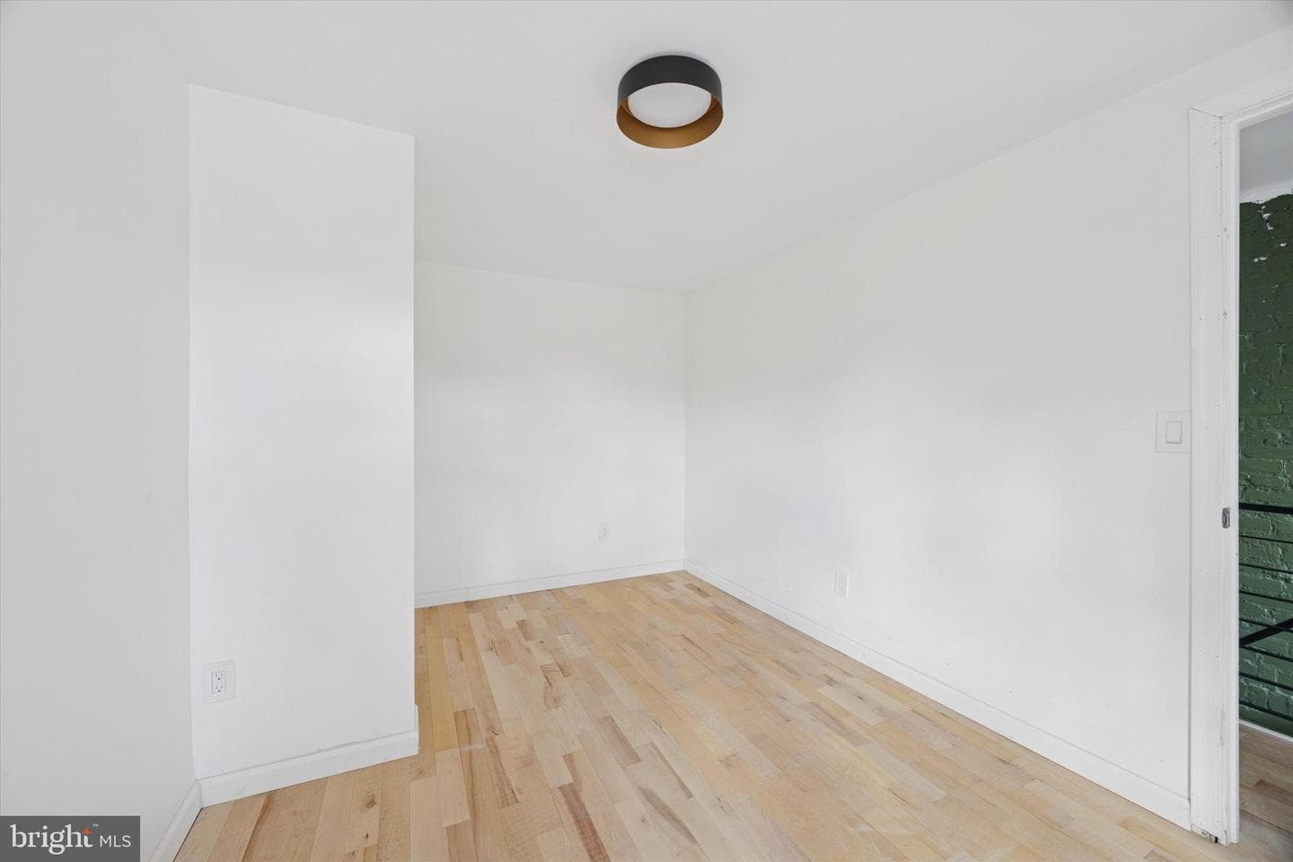 1253 S 32nd Street photo 21