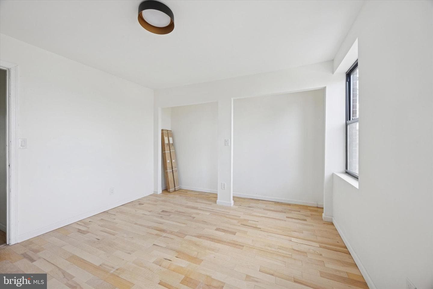 1253 S 32nd Street photo 23