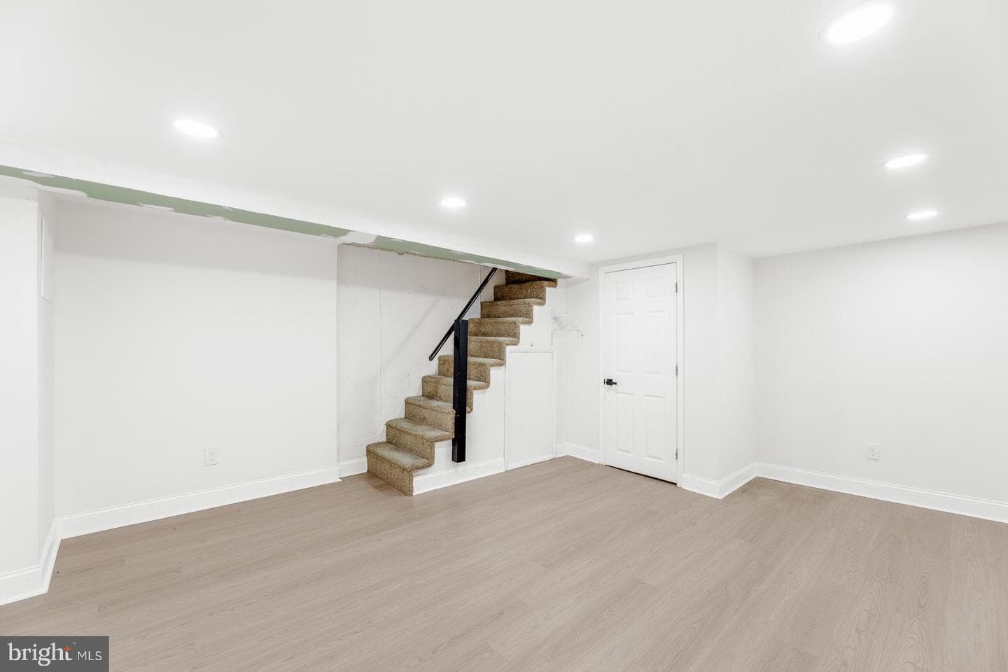 6302 Hegerman Street photo 23