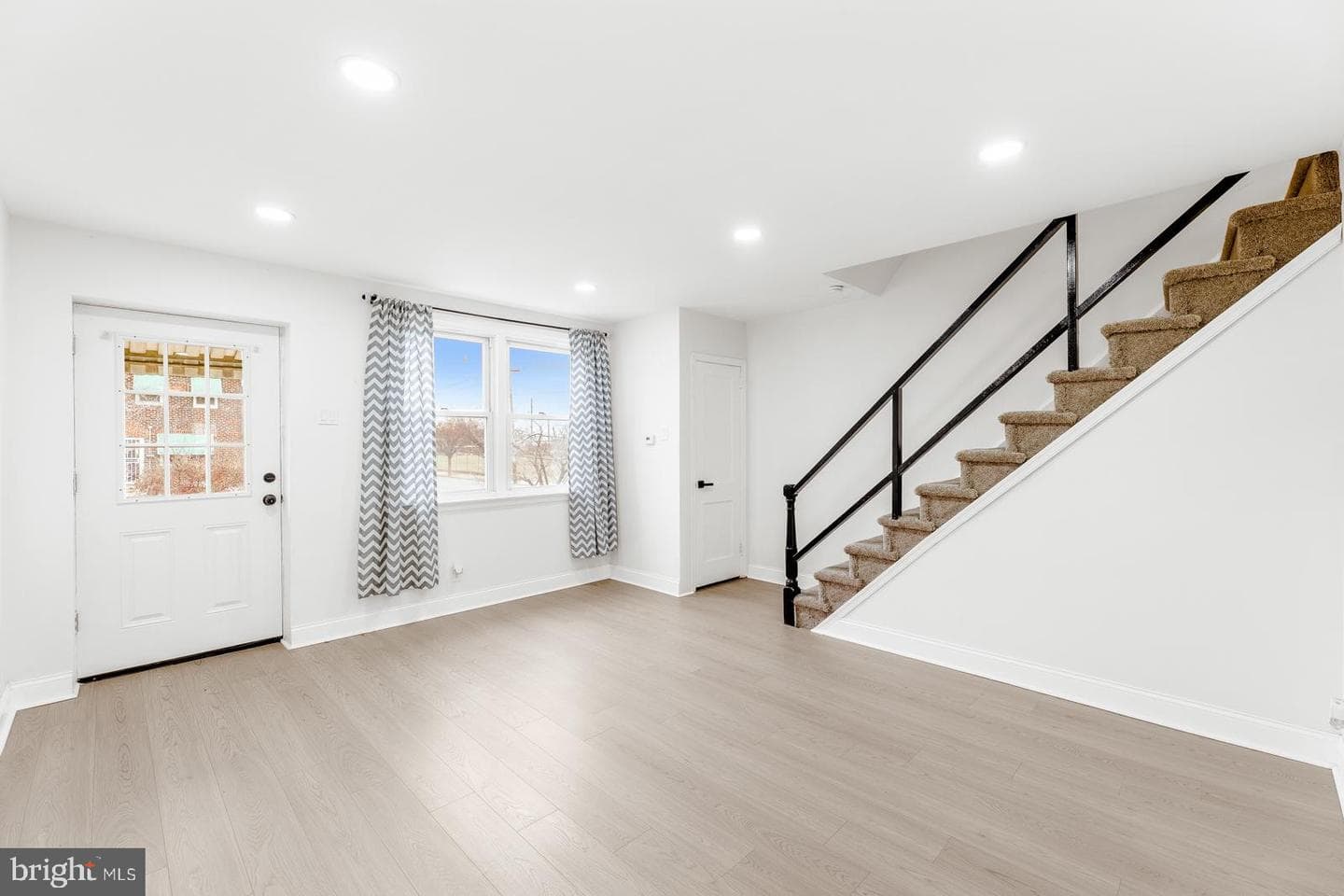 6302 Hegerman Street photo 3
