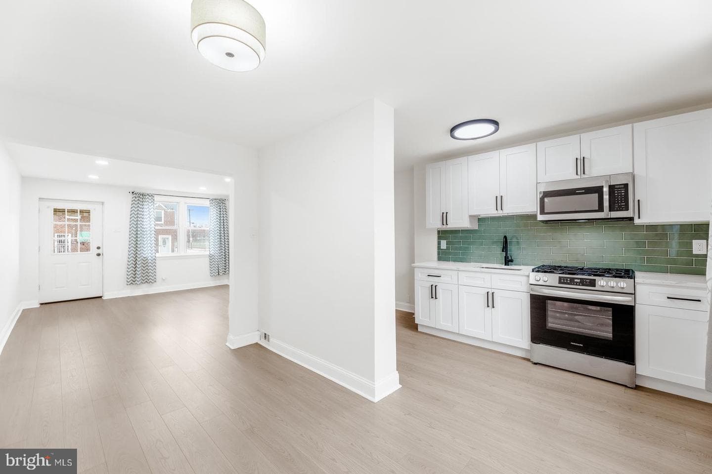 6302 Hegerman Street photo 9