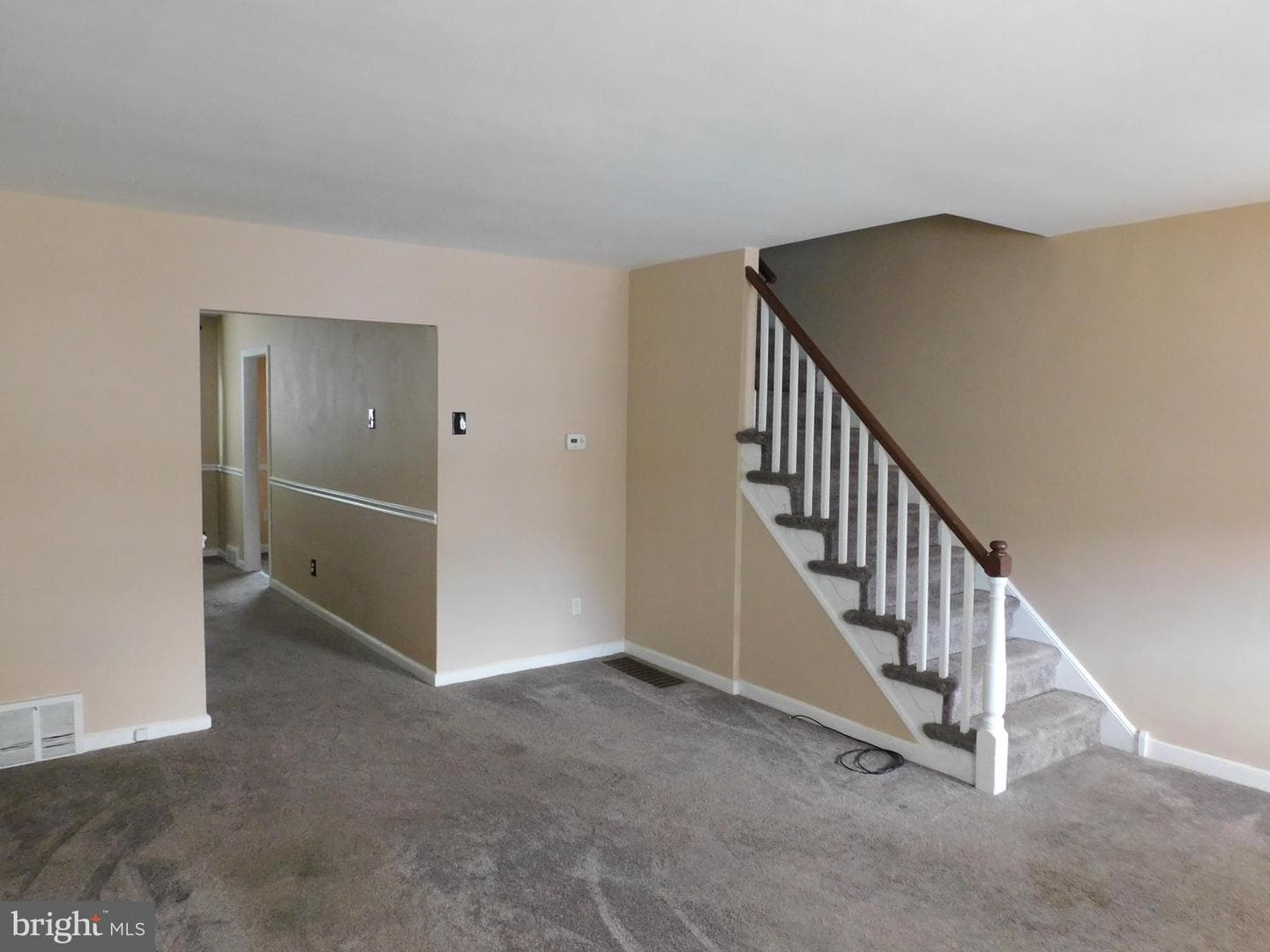 6348 Crafton Street photo 6