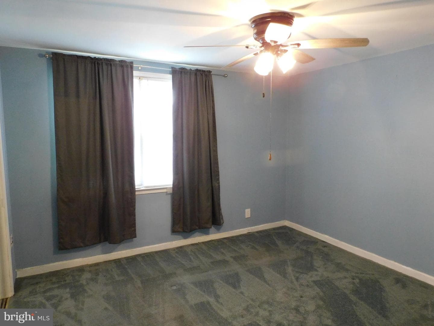 6348 Crafton Street photo 9