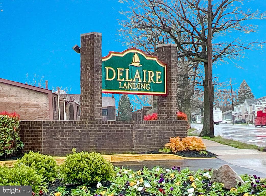73106 Delaire Landing Road #106 photo 1