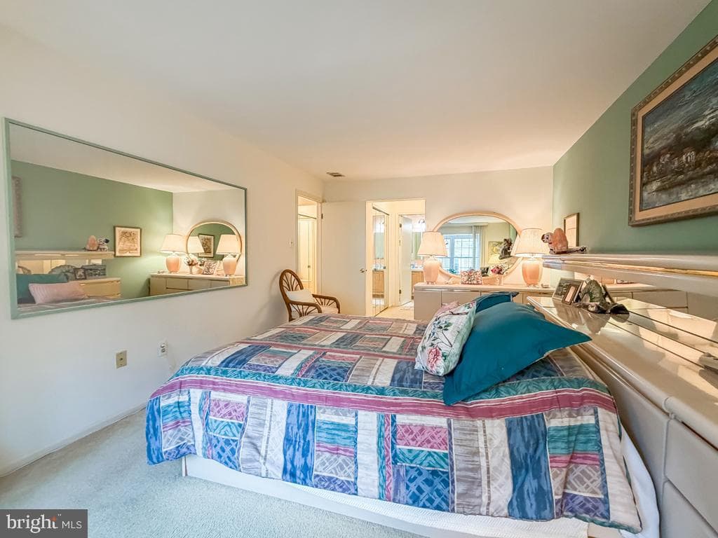 73106 Delaire Landing Road #106 photo 21