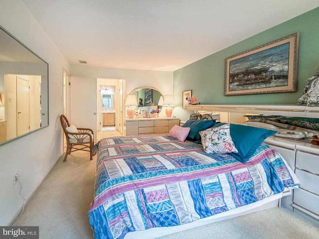 73106 Delaire Landing Road #106 photo 22