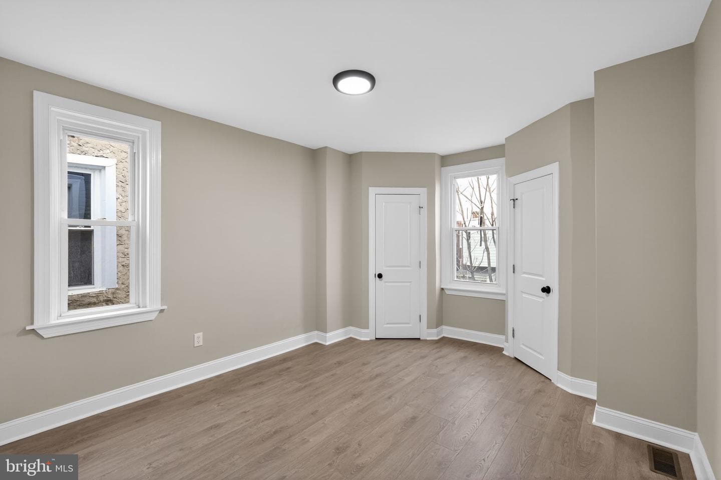 6108 Webster Street photo 19