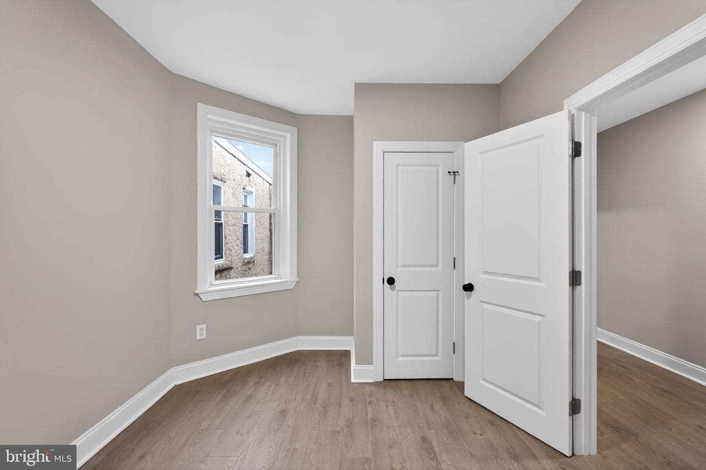 6108 Webster Street photo 24
