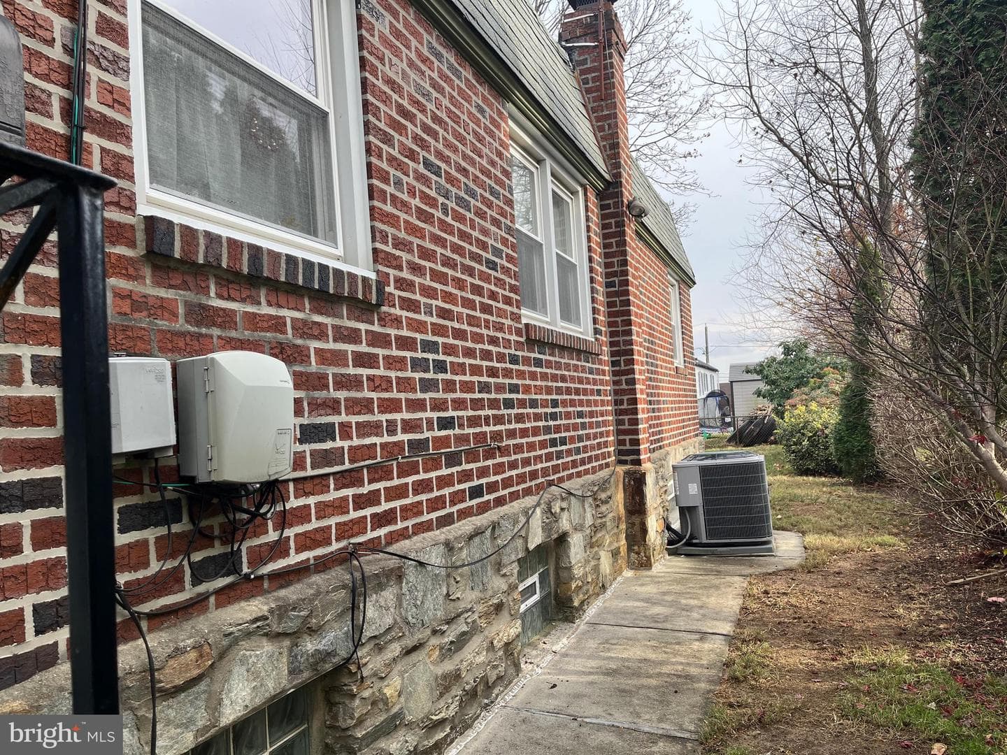 9609 Clark Street photo 2