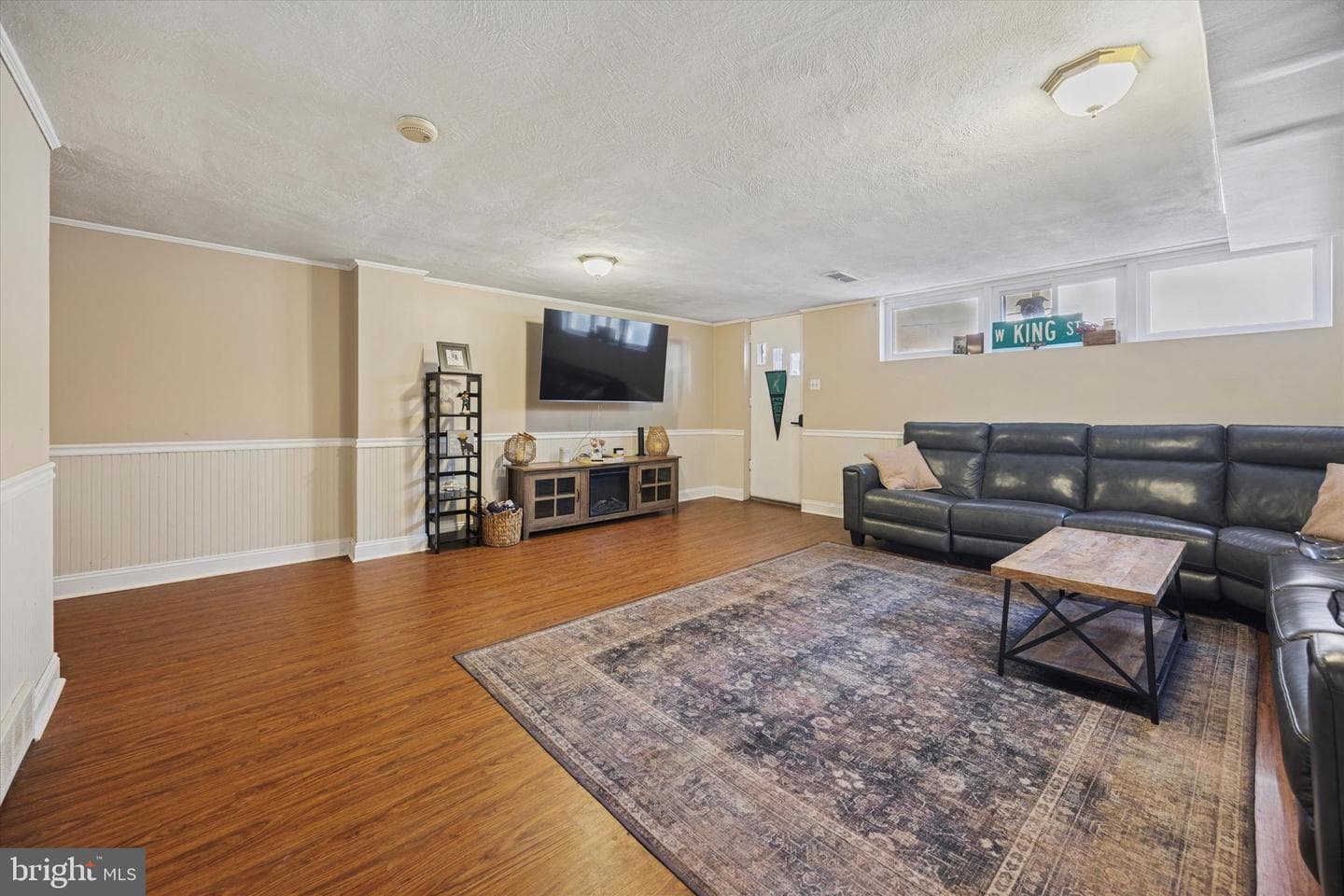 7025 Valley Avenue photo 18