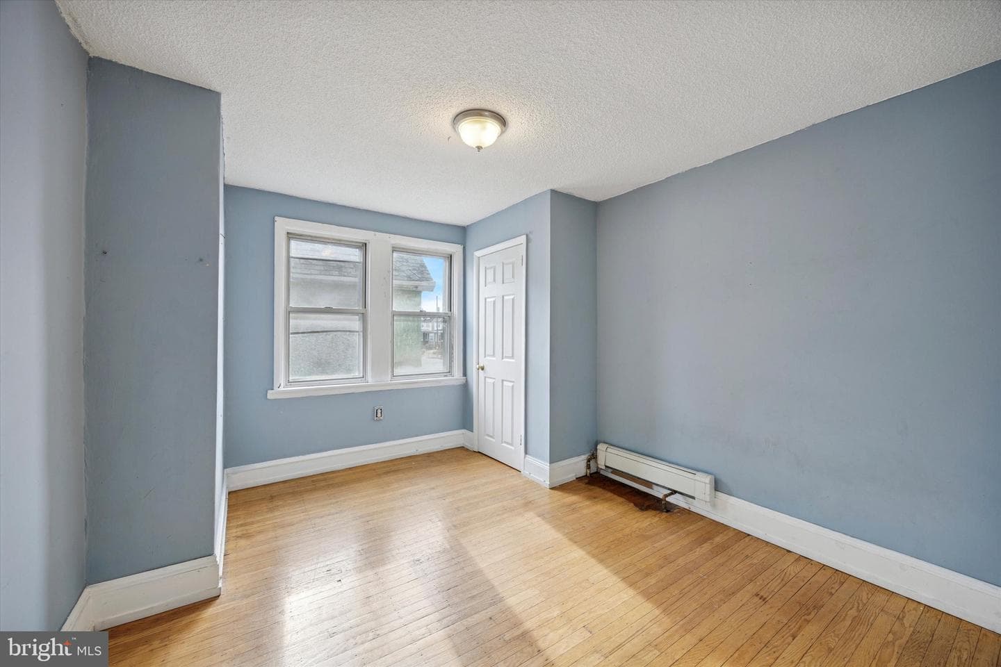 1502 E Lycoming Street photo 17