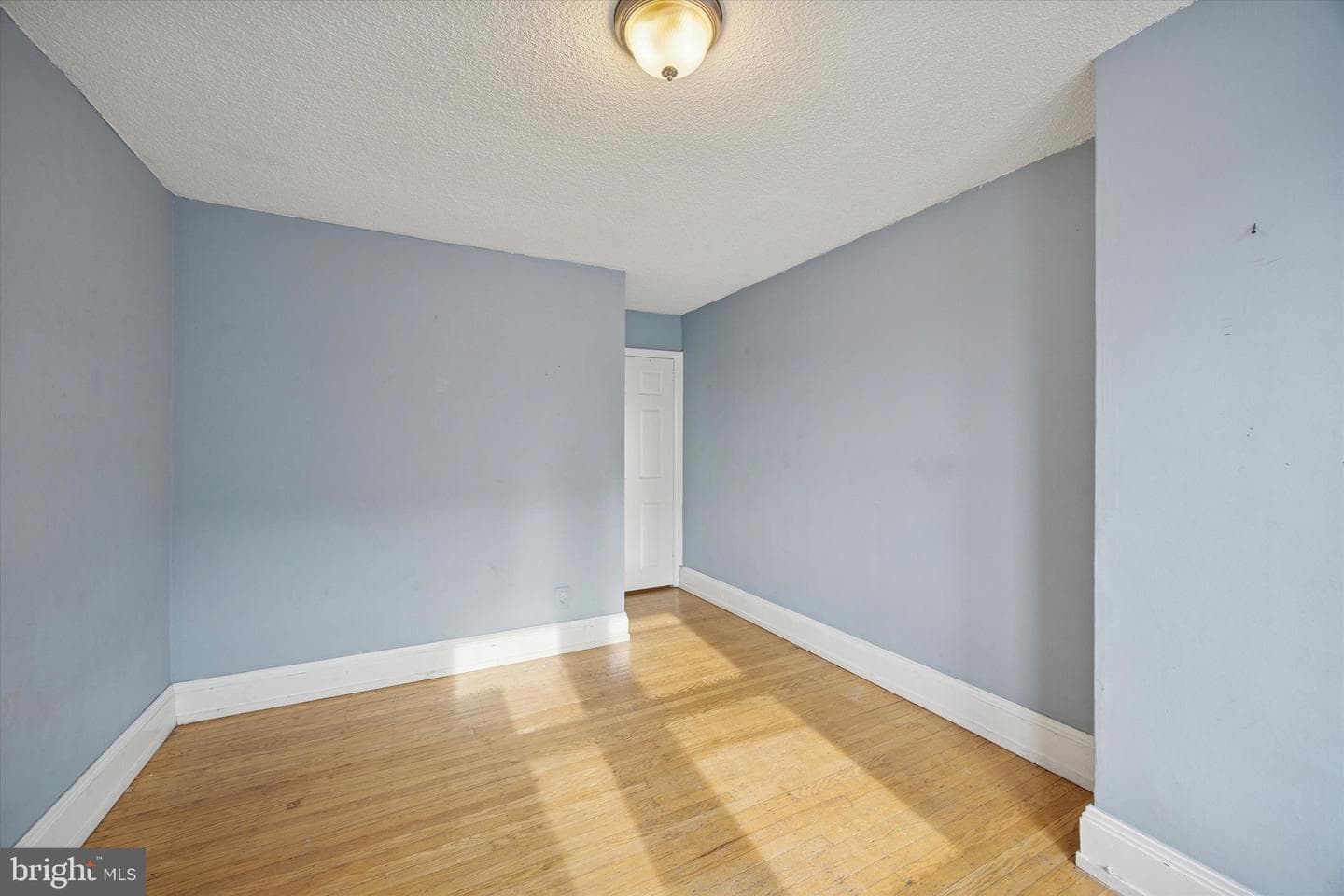 1502 E Lycoming Street photo 19