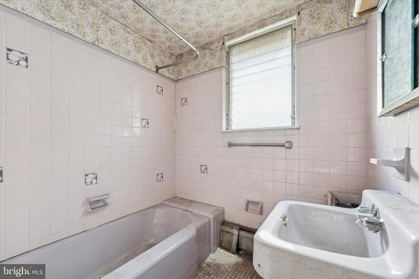 1810 S Sartain Street photo 11