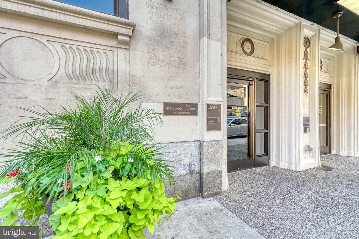 1324 Locust Street #703 photo 10