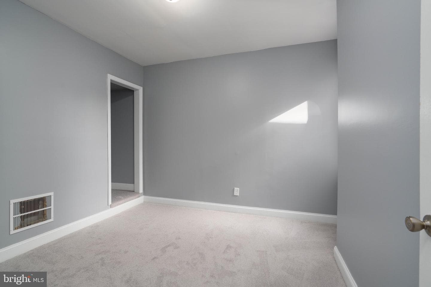 4938 Brown Street photo 28