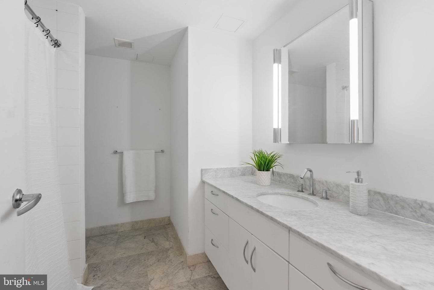 219 S 18th Street #404 photo 3