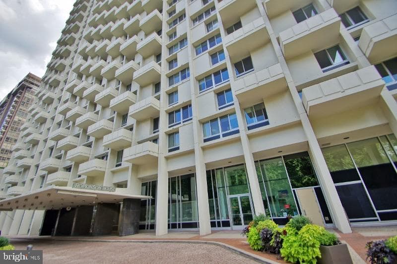604 S Washington Sq # 2606, Philadelphia