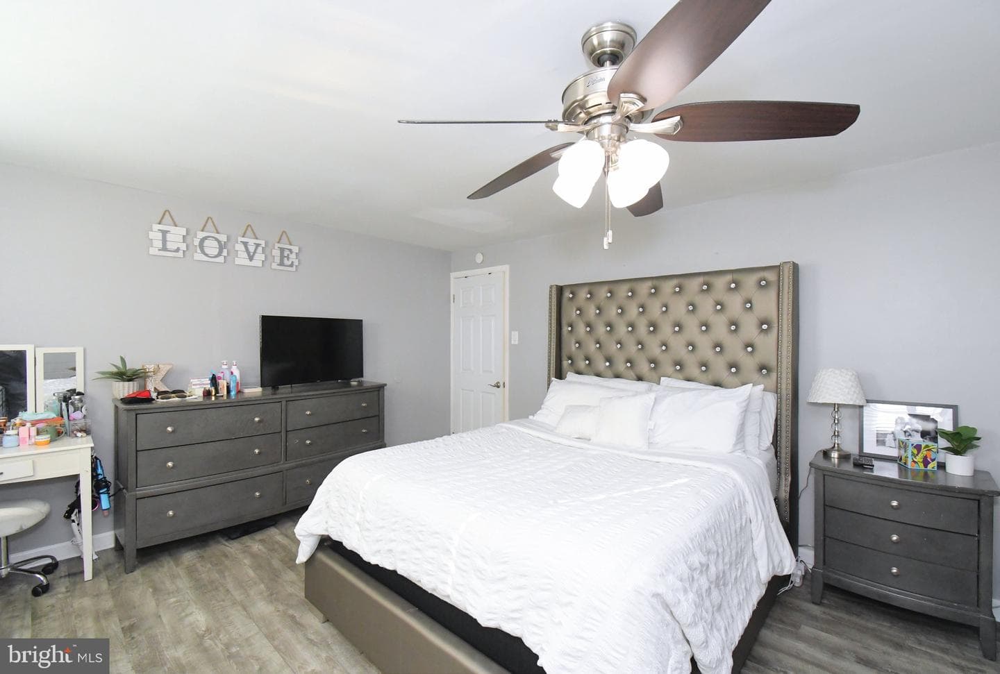 3568 Gloucester Lane photo 15