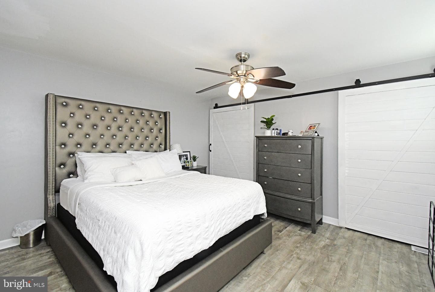 3568 Gloucester Lane photo 16