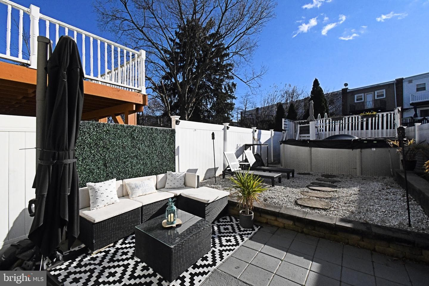 3568 Gloucester Lane photo 24
