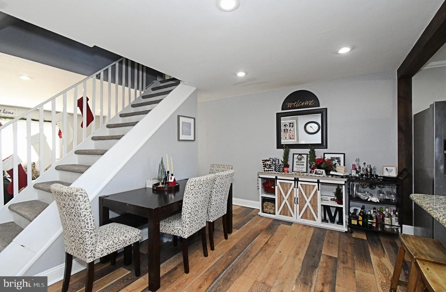 3568 Gloucester Lane photo 6