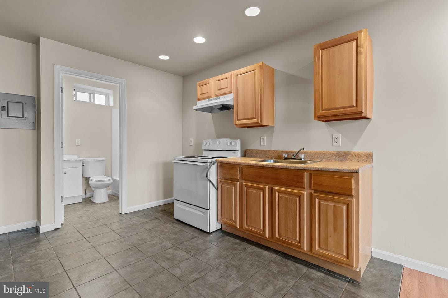 3555 Jasper Street photo 24