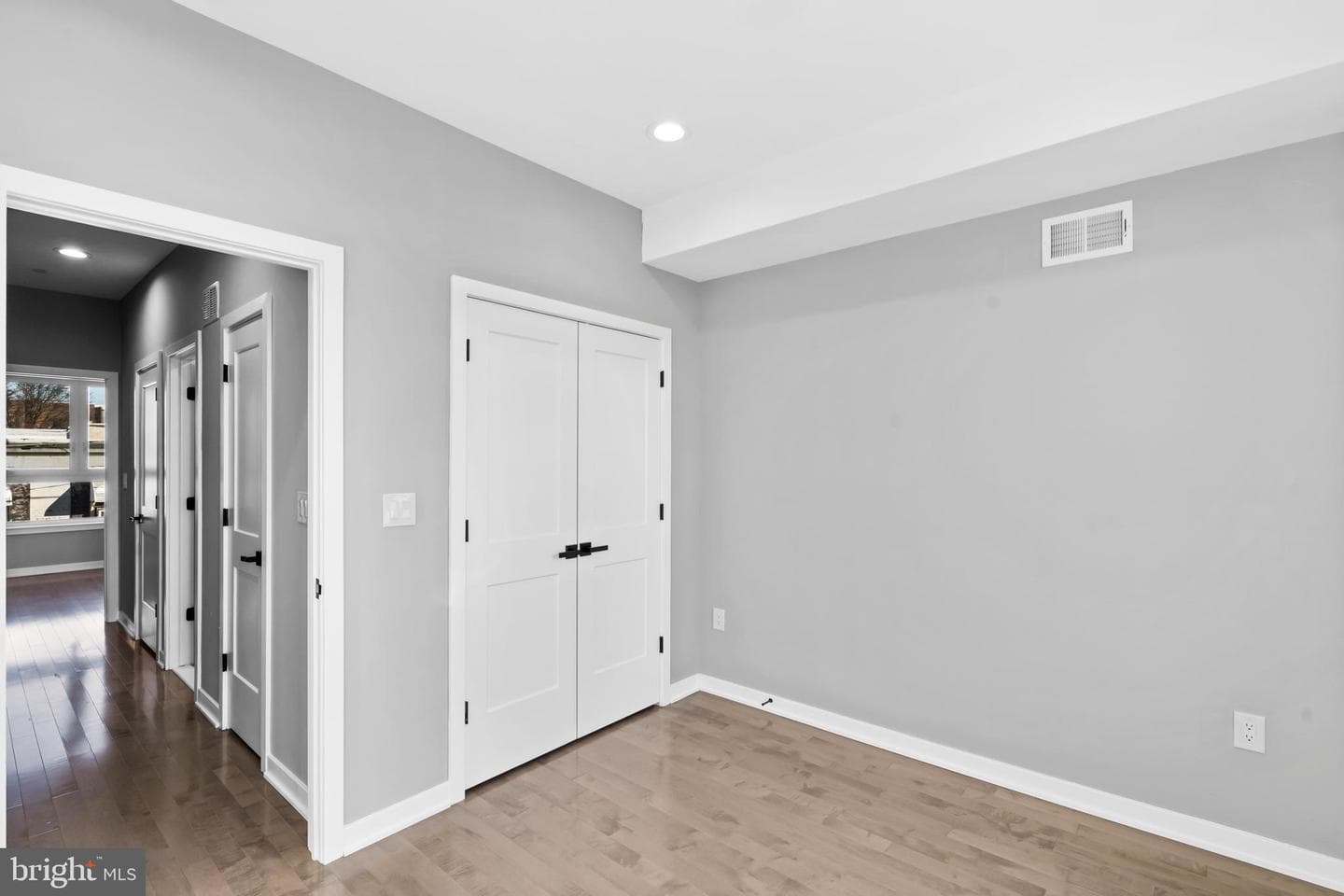 516 Pierce Street photo 14