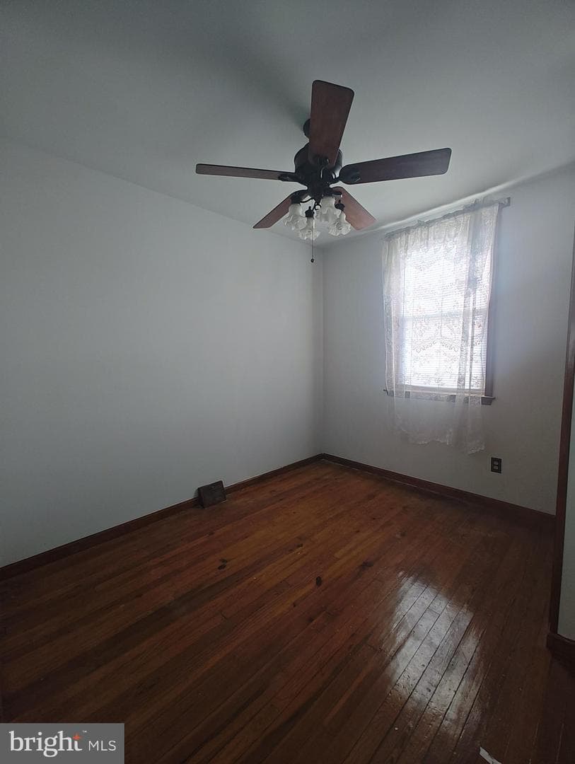 3274 Cedar Street photo 10